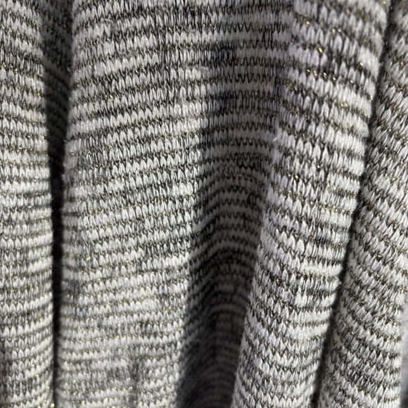 Torrid Cardigan Sweater Grey, White & Gold Metallic Knit Women’s Plus 1 - Picture 7 of 7